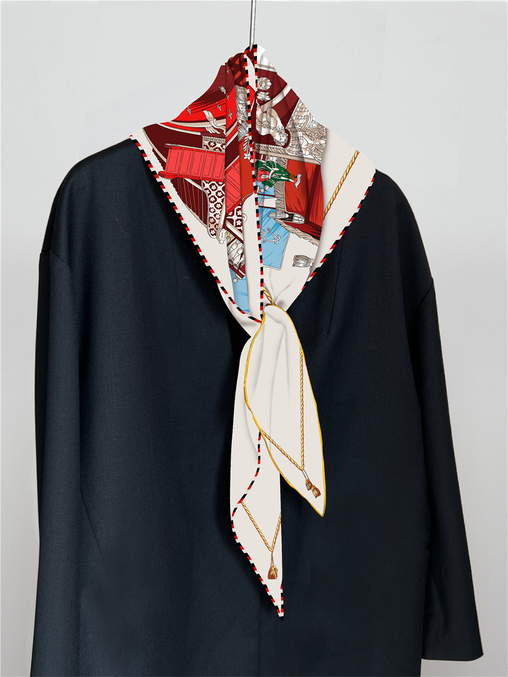 Triangle Twill Scarf Luxury Wo - Luxury Bags Hong Kong recension och pris