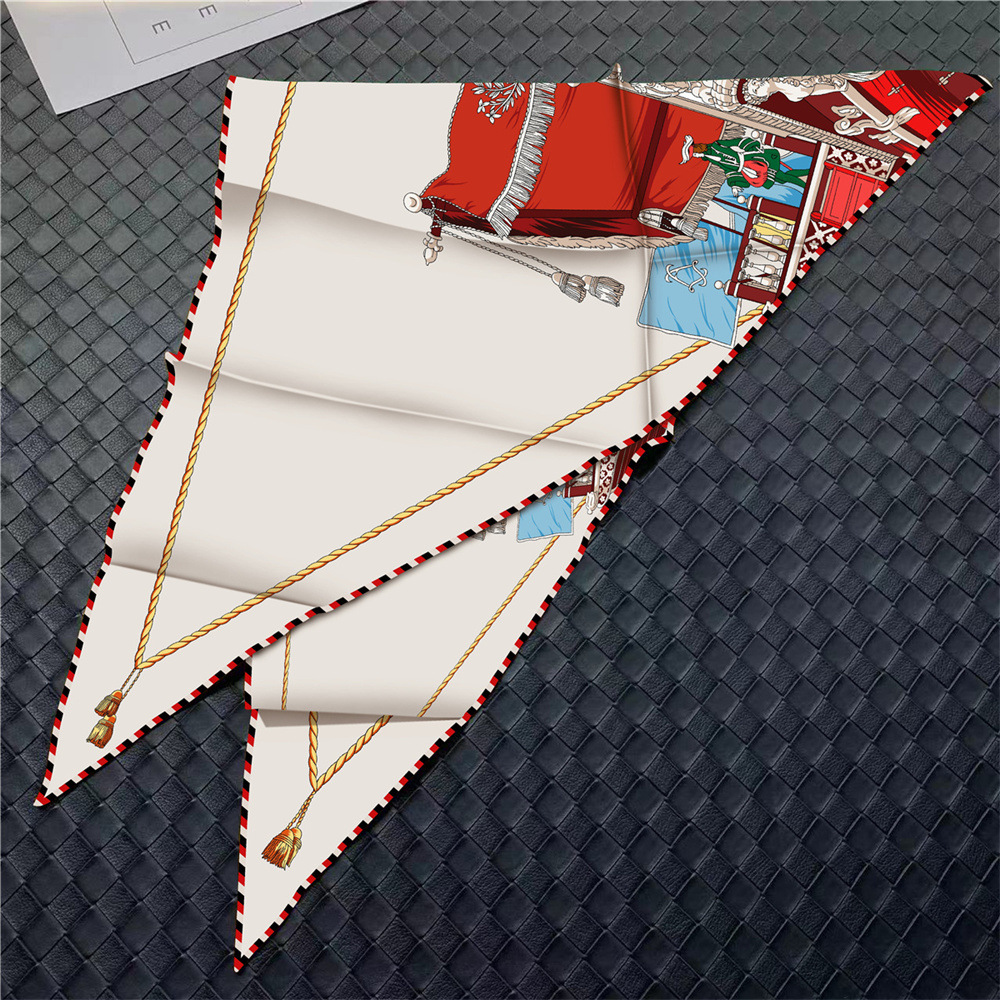 Triangle Twill Scarf Luxury Wo - Luxury Bags Hong Kong recension och pris
